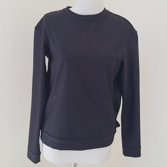 lululemon athletica Tops - Lululemon Athletica SZ 6, departure top/ sweater.